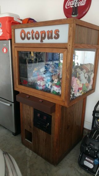 Vintage Octopus Arcade Crane Machine Big Choice Sweep