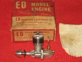 1 Vintage Uk E.  D.  Bee 1cc Rv Diesel Model Airplane Engine Wbox & Tank