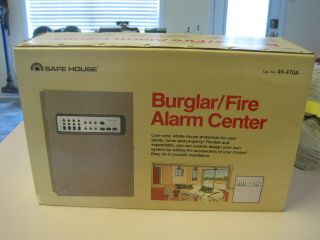Vintage Radio Shack Safe House Burgular Alarm Center,  49 - 470a,  Nib