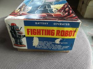 VINTAGE BATTERY OP FIGHTING ROBOT JAPAN SH HORIKAWA NM W/ORIGINAL BOX 9