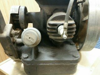 Vintage Maytag 72 Twin Cylinder Hit & Miss Engine Wico magneto 6