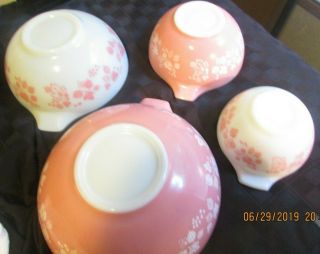 VINTAGE PINK GOOSEBERRY Pyrex CINDERELLA SET OF 4 Nesting Mixing Bowls COMPLETE 4