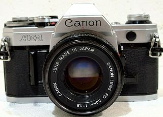 Vtg Canon AE - 1 35mm SLR Camera w 50mm f1.  8 Lens,  Battery VG, 2