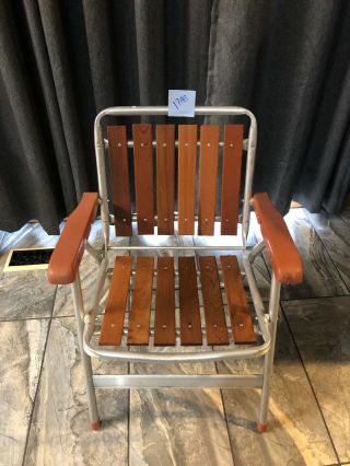 1 Redwood Folding Chair Aluminum Lawn Yard Deck Camping Metal Wood Vtg (17ab)