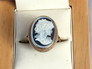 Vintage 9ct Gold Cameo Ring,  1983 - Size M,  1/2
