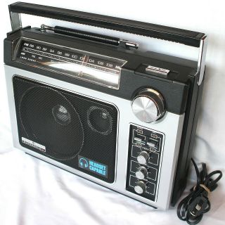 Vintage Ge General Electric Model 7 - 2885f Superadio Ii Am/fm Portable Radio Exc