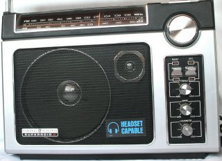 Vintage GE General Electric Model 7 - 2885F Superadio II AM/FM Portable Radio EXC 2