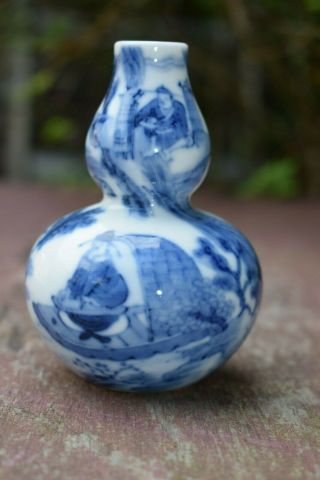 Antique Chinese Blue and White Double - Gourd Small Porcelain Vase 4