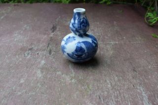 Antique Chinese Blue and White Double - Gourd Small Porcelain Vase 6