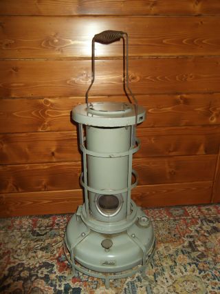 Vintage Aladdin Blue Flame Kerosene Space Heater Made In England