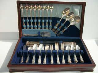 Wm Rogers Mfg Co Extra Plate Rogers Magnolia 62 Piece Set In Chess