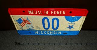 State Of Wisconsin Medal Of Honor Valor 00 Military Vintage License Plate