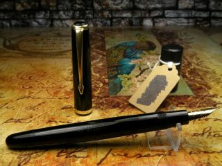 Vintage " Omas Minerva 60 " Fountain Pen - Black Piston Filler - 14k Nib - Italy 1950s