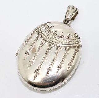 A Large Antique Victorian C1890 Sterling Silver 925 Detailed Locket Pendant