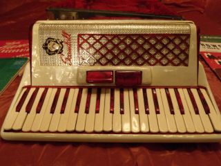 Vintage Scandalli Accordion No.  ? Made In Italy W/case & 6 Books