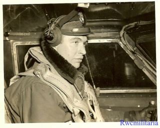 Org.  Photo: Pilot Officer In Cockpit Of B - 17 Bomber Ready For Mission