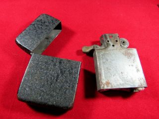 Vintage 1942 - Zippo Lighter WWII Black Crackle finish - Case & Insert both steel 7