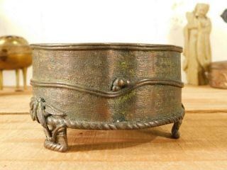 Unusual Antique Chinese Bronze Footed Jar Vessel Tripod Censer 4