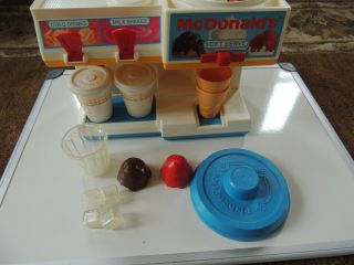 Vintage 1988 Fisher Price McDonald ' s soft serve and cold drinks despenser toy 4