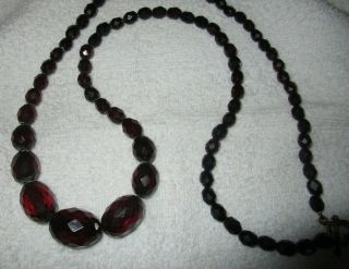 Vintage ART DECO Carved Faceted Cherry AMBER Bead BAKELITE NECKLACE 28 3