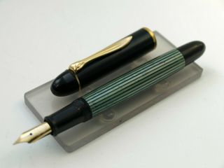 Pelikan 140 Piston Fountain Pen In Green Striped - Vintage