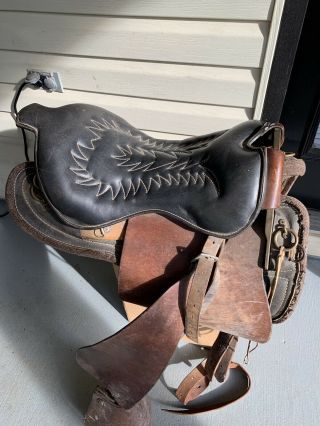 Vintage Rare Tucker Horse Saddle.  Custom Made.  Southhaven,  MS USA 4