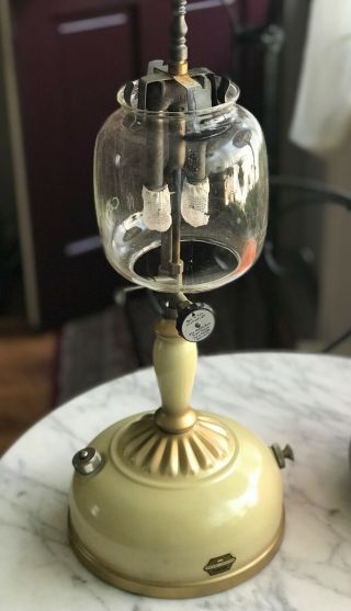 Vintage Coleman Instant Lighting Table Lamp Lantern Glass Globe 132a