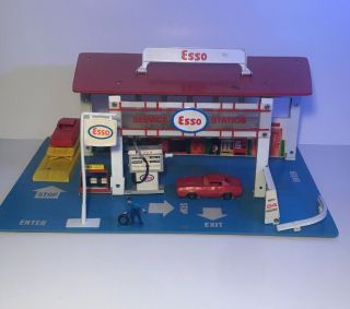 Vintage Esso Gas Fold Up Service Station Diecast Playset Rare By Kresge