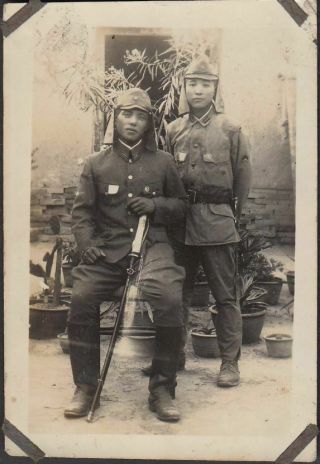 C13 China Exp.  Japanese Army Photo Soldiers With War Sword