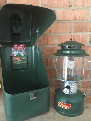 Vintage 1965 Coleman 220f Double Mantle Lantern With Metal Carrying Case