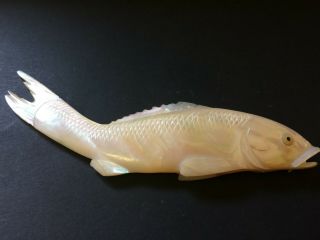 Antique Chinese 18th / Early 19th Century 4.  75 " Carved Mother Of Pearl Carp Fish