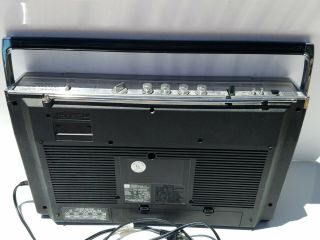 Vintage RT - 8930S MQSS Toshiba Stereo Boombox LCD Quartz Clock Cassette Radio 4