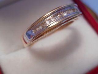 VINTAGE 10K GOLD ROUND AND PRINCESS CUT NATURAL DIAMONDS 