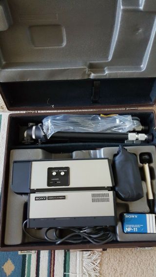Vintage Sony AVC - 3260 Video Camera Television TV w Case Tripod Lens Microphone 2
