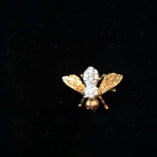 Vintage Ruby & Diamond 18k Yellow Gold Bumble Bee Brooch Pin