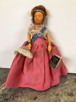 Rare Vtg Peggy Nisbet P701 Queen Victoria Costume Doll W/ Tag Made In England