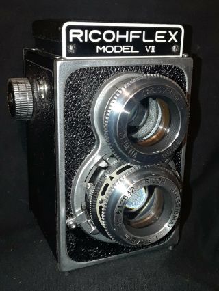 Vintage Ricohflex Vii Tlr Camera W/ 80mm F/3.  5 W/ Leather Case Cond,