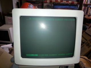 Vintage Wyse Wy - 50 Green Display Crt Terminal And Wyse Keyboard