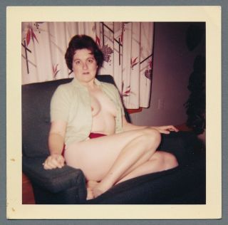 Kinky Amateur Risque Chair - Sex Housewife Nude Woman Vintage Color Snapshot Photo