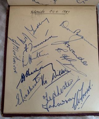 Vintage Cricket Autograph Book 1950 - 51 Signed By 26 Cricket Teams 9