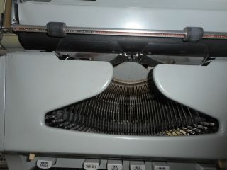 vtg hermes 3000 cursive typewriter 8