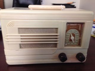 Vintage Packard Bell Am Tube Radio Model 5d8.  1948