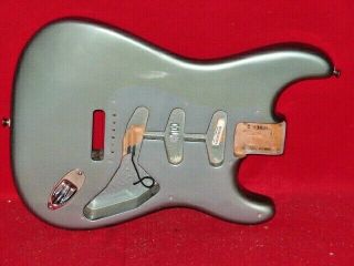 Fender 2001 Ice Blue Metallic American Vintage 57 Stratocaster Body 2