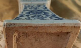 A blue and white,  Qing dynasty,  19th century,  Incense Holder or Altar Vase 6
