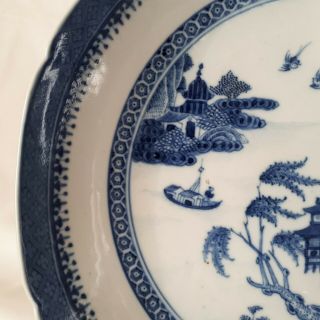 A Chinese Blue And White Porcelain Plate 18th Century Piece 3