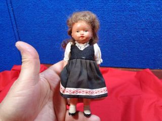 VINTAGE WIND UP GERMAN TOY CELLULOID PLASTIC DOLL & KEY 2