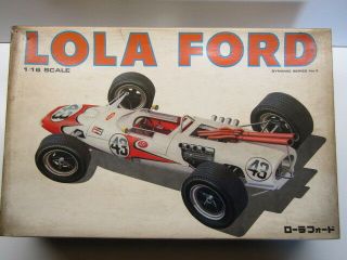 Bandai Vintage 1:16 Scale Lola Ford Indycar Motorised - Dynamic Series No.  3