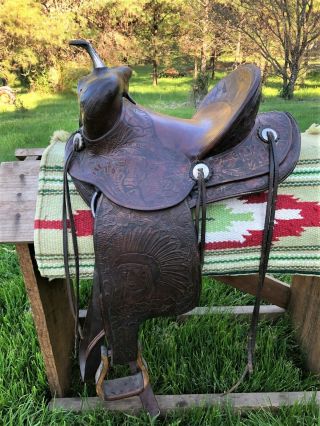 Vintage Western Beautifully Tooled Ranch/trail Saddle