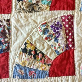 Vintage Red Grandma’s Fan Hand - Quilted Patchwork Quilt 67” x 73 - 1/2” 2