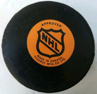 TORONTO MAPLE LEAFS VINTAGE VICEROY MADE IN CANADA NHL OFFICIAL GAME PUCK 2